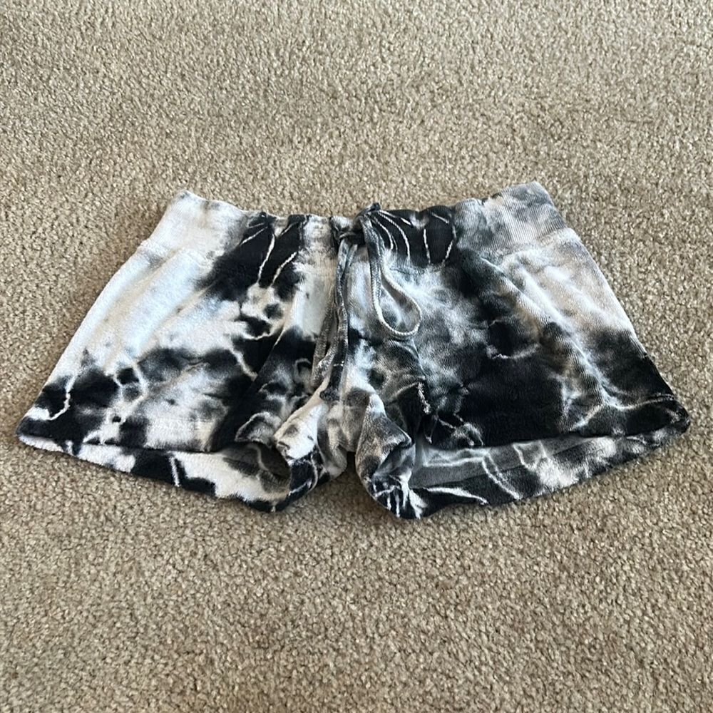 Hard Tail Tie Dye Terry Shorts (black & white), Size Small (7/8)